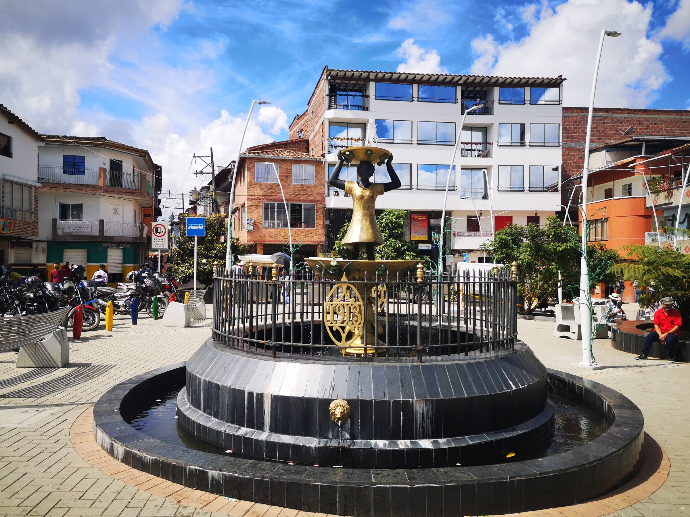 La escultura de la Negra de la Pila
